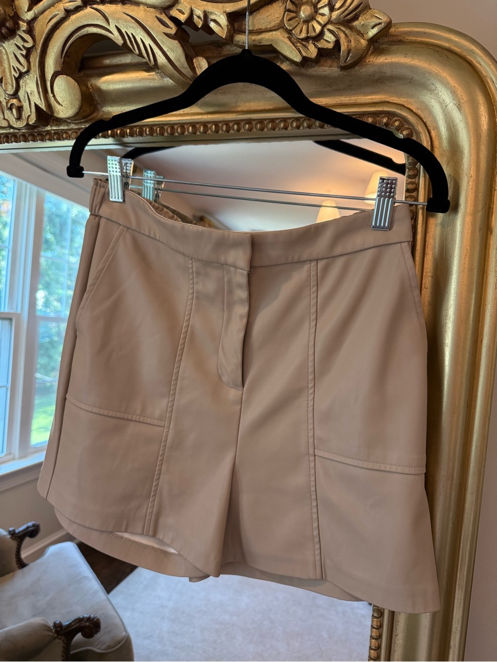 Halogen High-Rise Beige Women’s Shorts